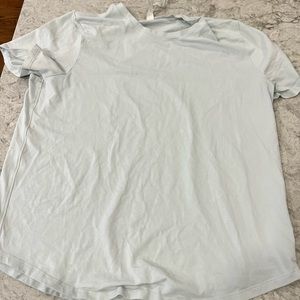 Size 8 Lululemon tee